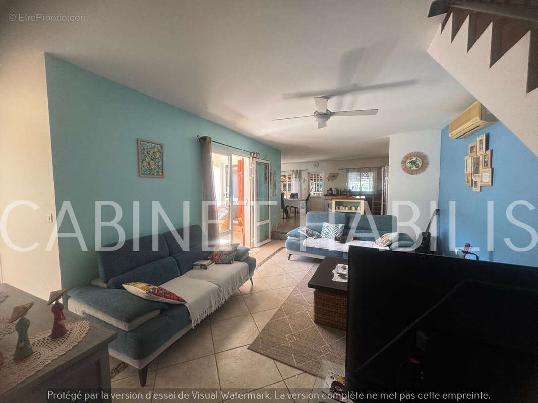 A vendre - une maison f4 de 111.37 m2 environ - saint-joseph - 385 000 € - photo 8