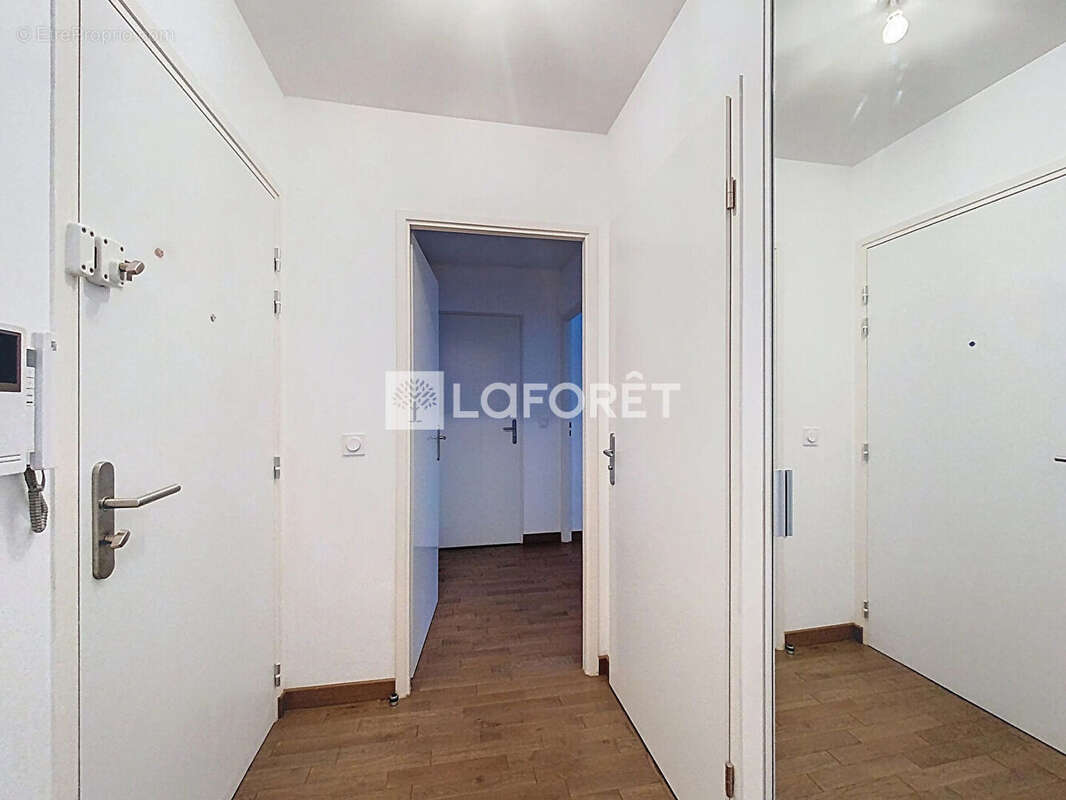 Appartement à VERNEUIL-SUR-SEINE