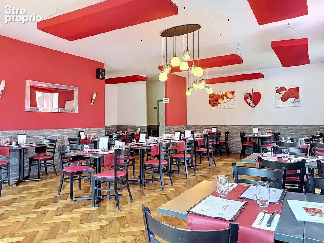 Ensemble immobilier avec restaurant de 180m2 + surface à aménager de 172m2 et annexe sur 11 ares - photo 3