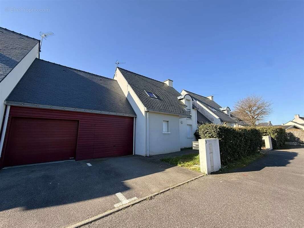 Maison à LA TURBALLE