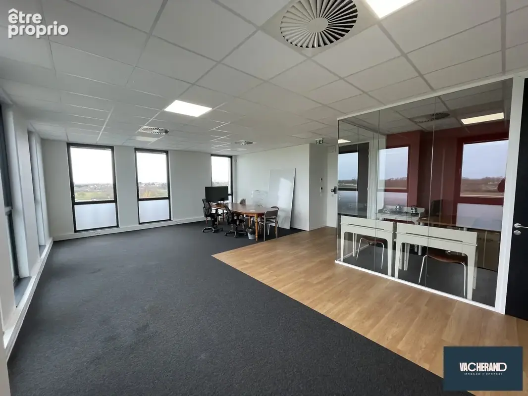 Commerce 327 m² à vendre à Lesquin (59810) - photo 4