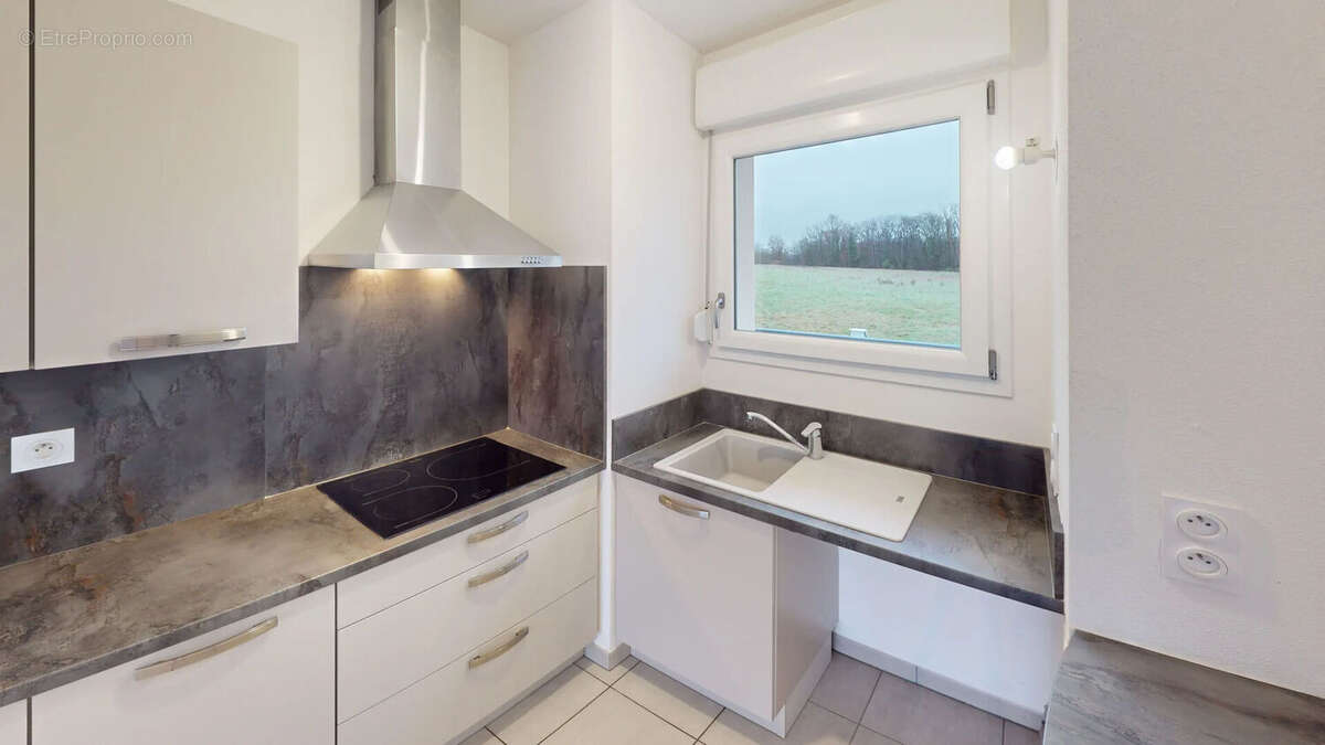 Appartement à SERRE-LES-SAPINS