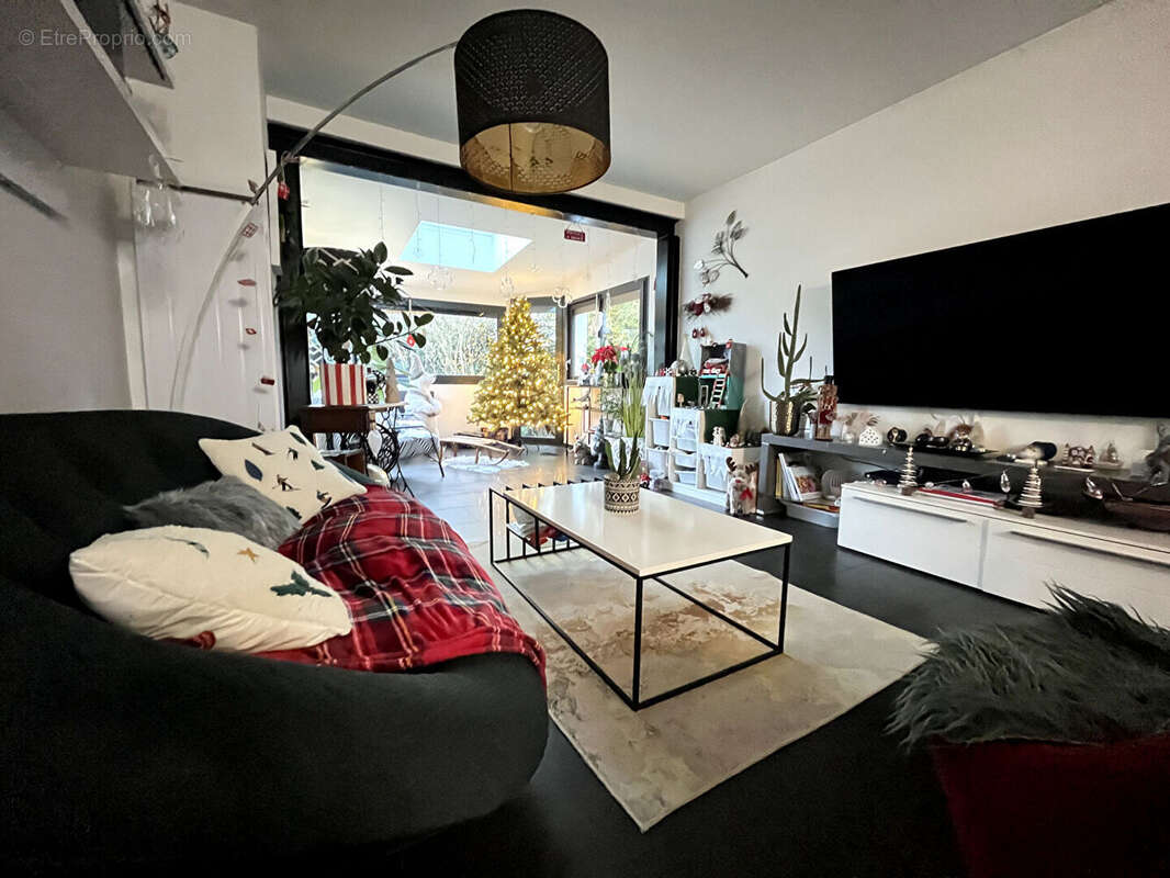 Maison à LA VILLE-DU-BOIS