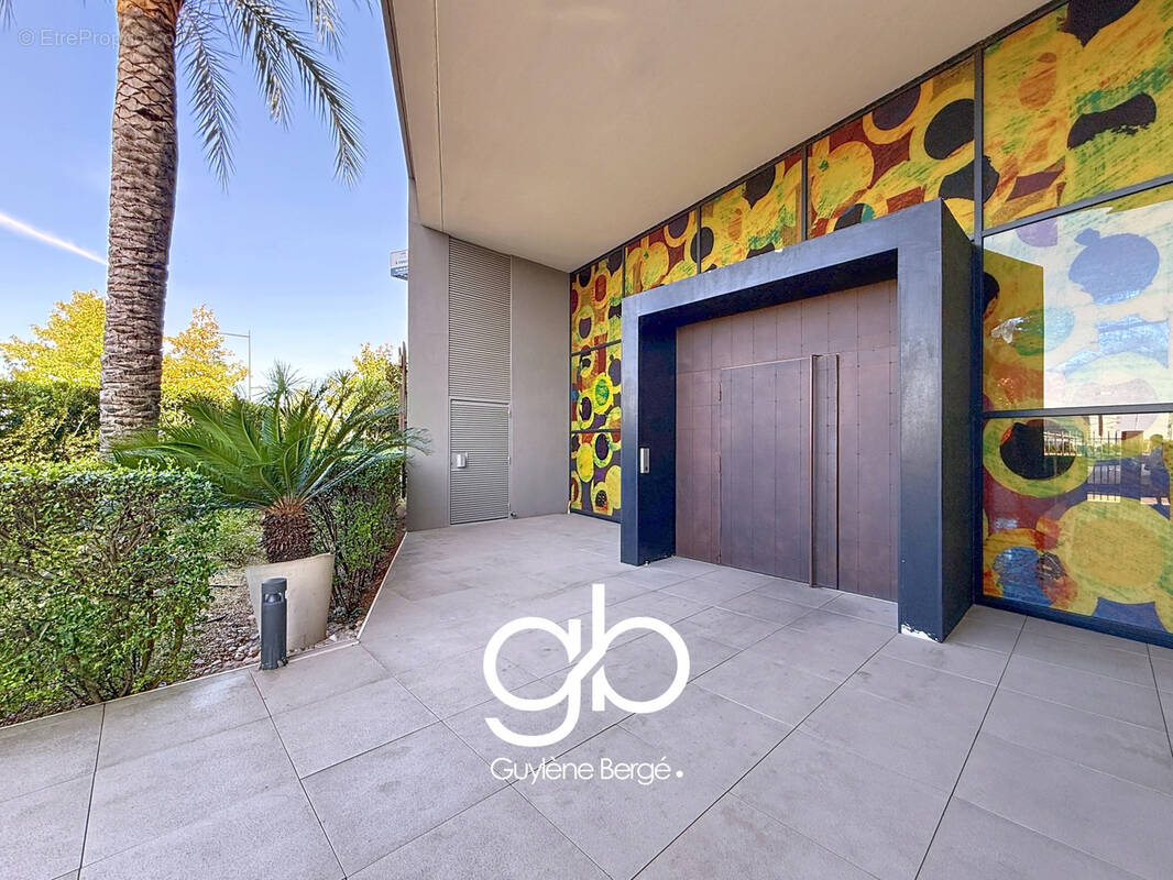 Appartement à LATTES