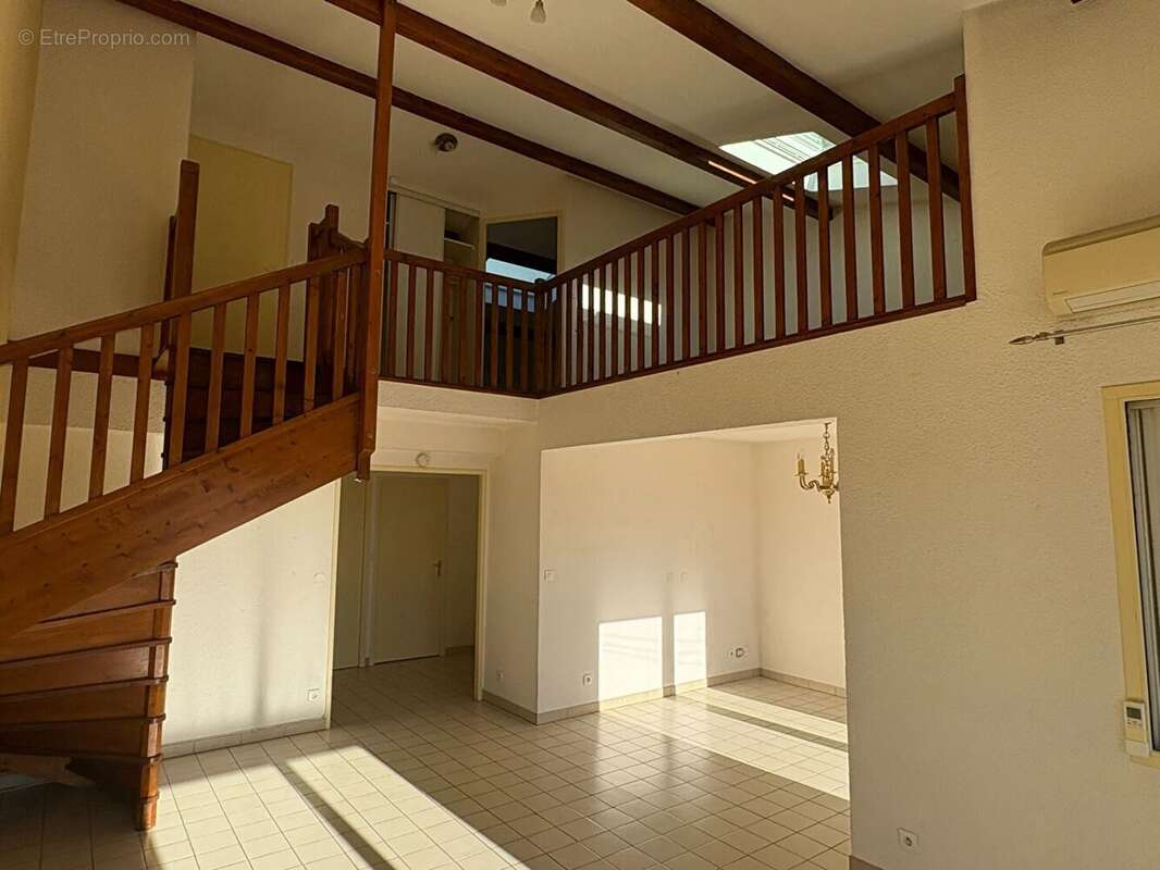 Appartement à BOURG-DE-PEAGE