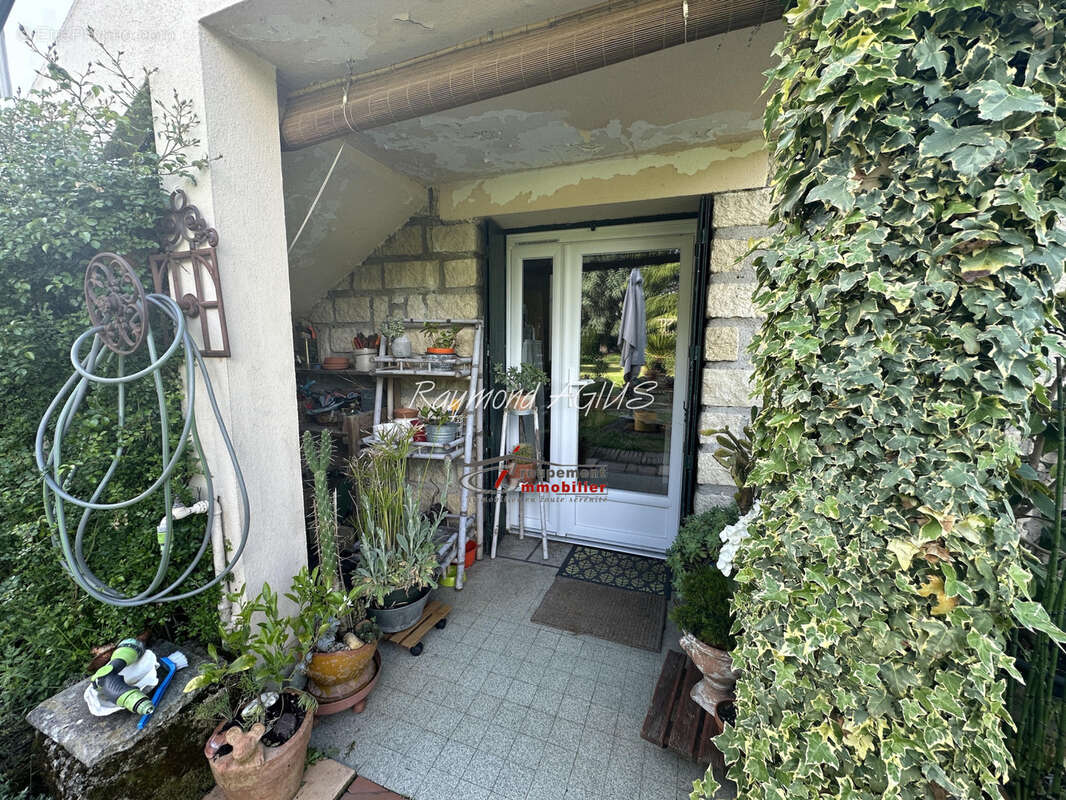 Maison à PINEUILH