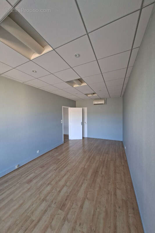 Commerce 84 m² à Metz  - photo 8