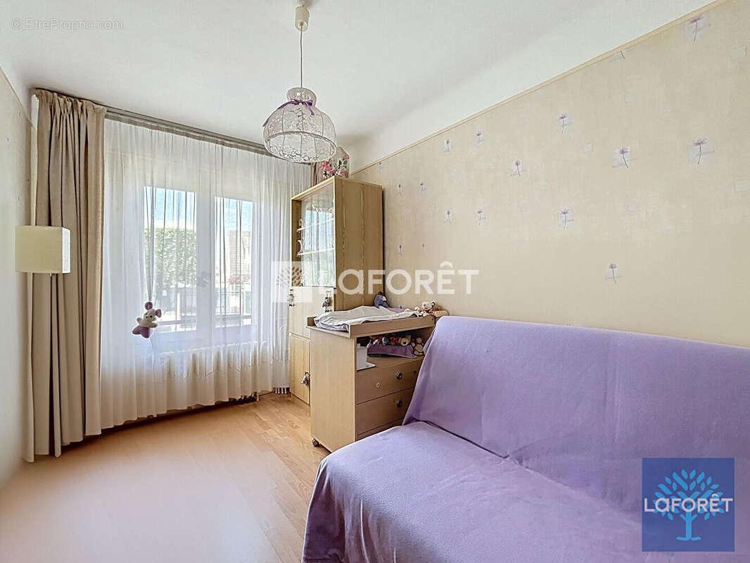 Maison à VIGNEUX-SUR-SEINE