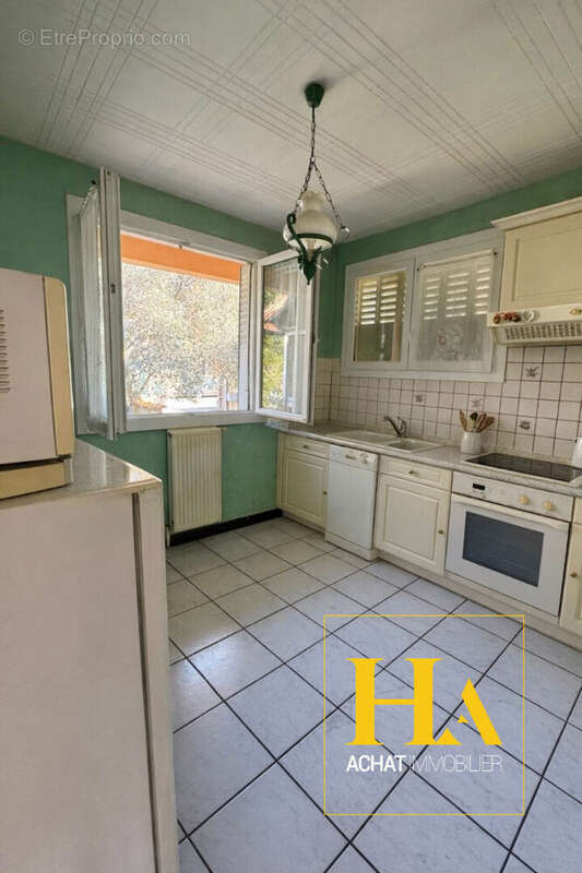 Maison à MONTELIMAR