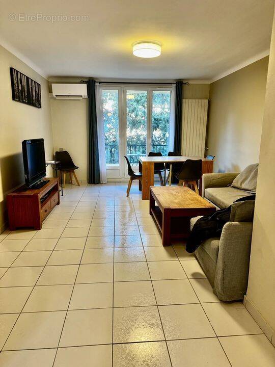 Appartement à CARRY-LE-ROUET