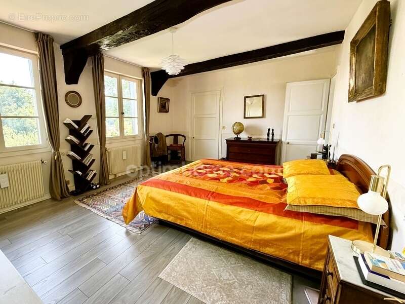 Demeure de caractère du XVIIe siècle rénovée avec élégance – Une adresse rare au cœur de la ville de Bernay (27300) - photo 16