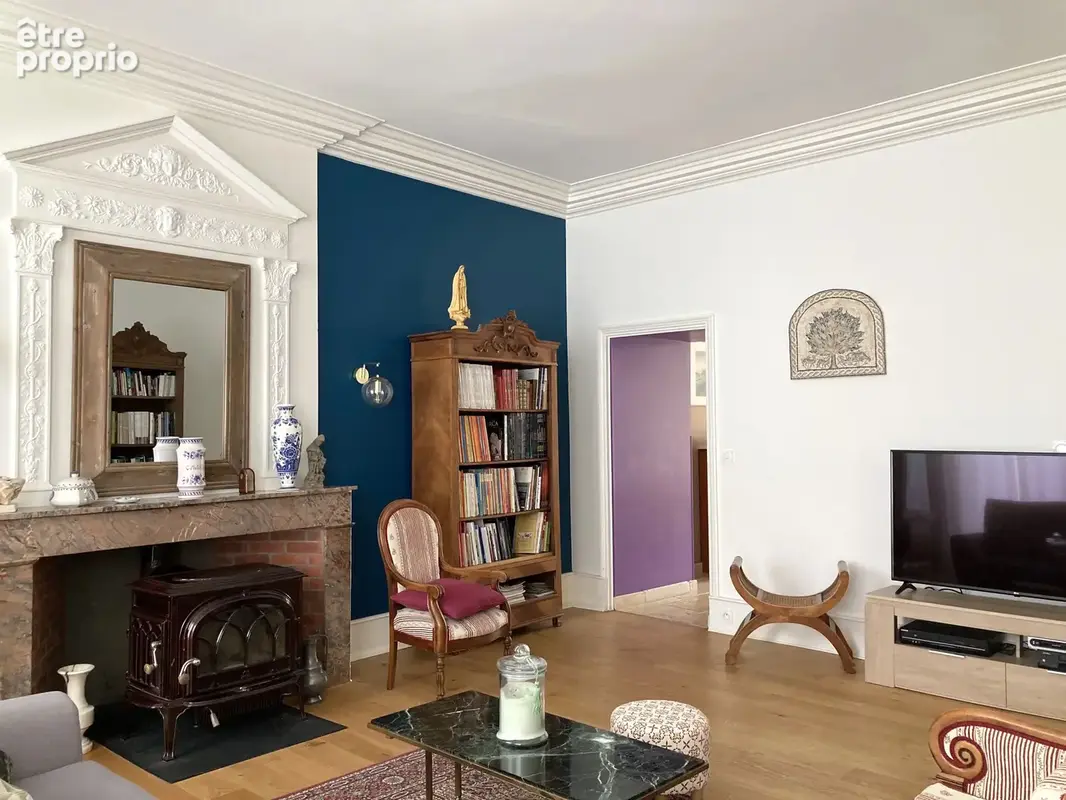 Maison de ville en pierre superbement présentée - photo 3