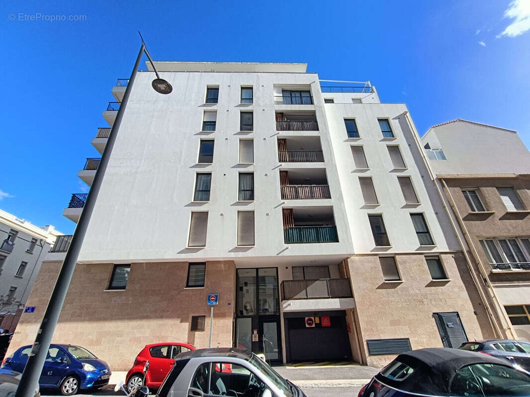 Appartement à MARSEILLE-7E