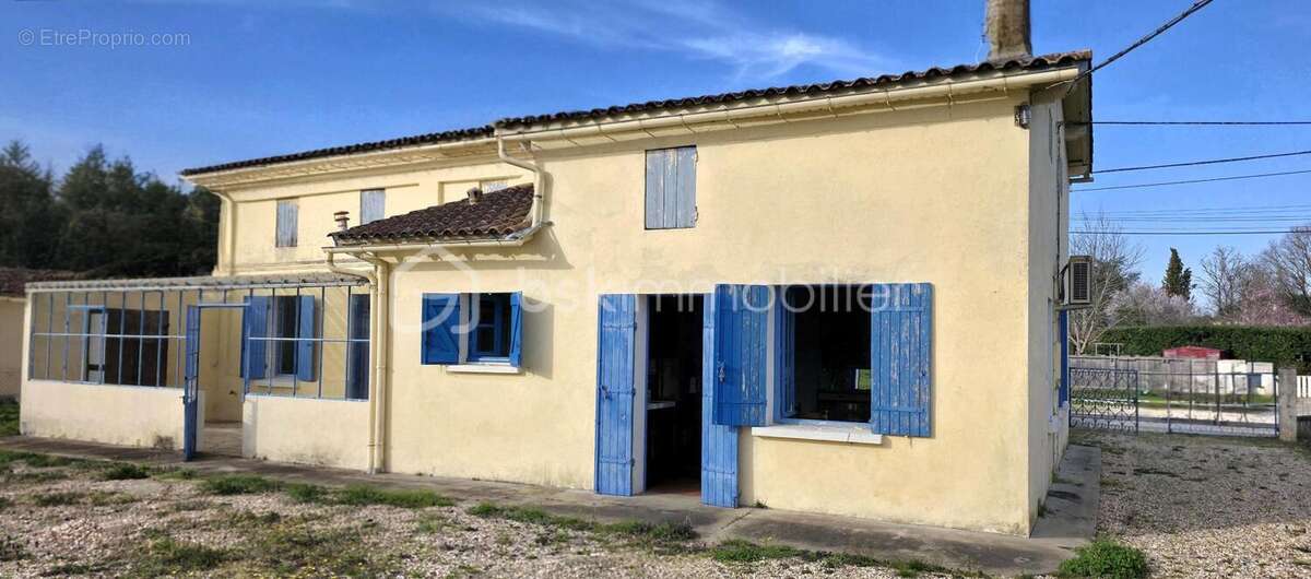 Maison habitable de suite 210 m² – terrain clos 1350 m² – - photo 4
