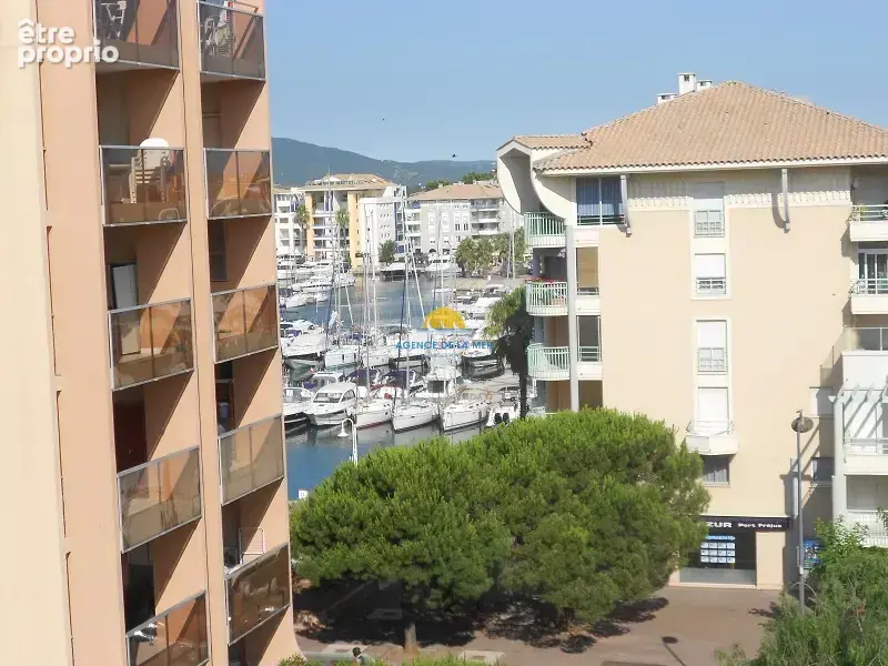 Appartement à FREJUS