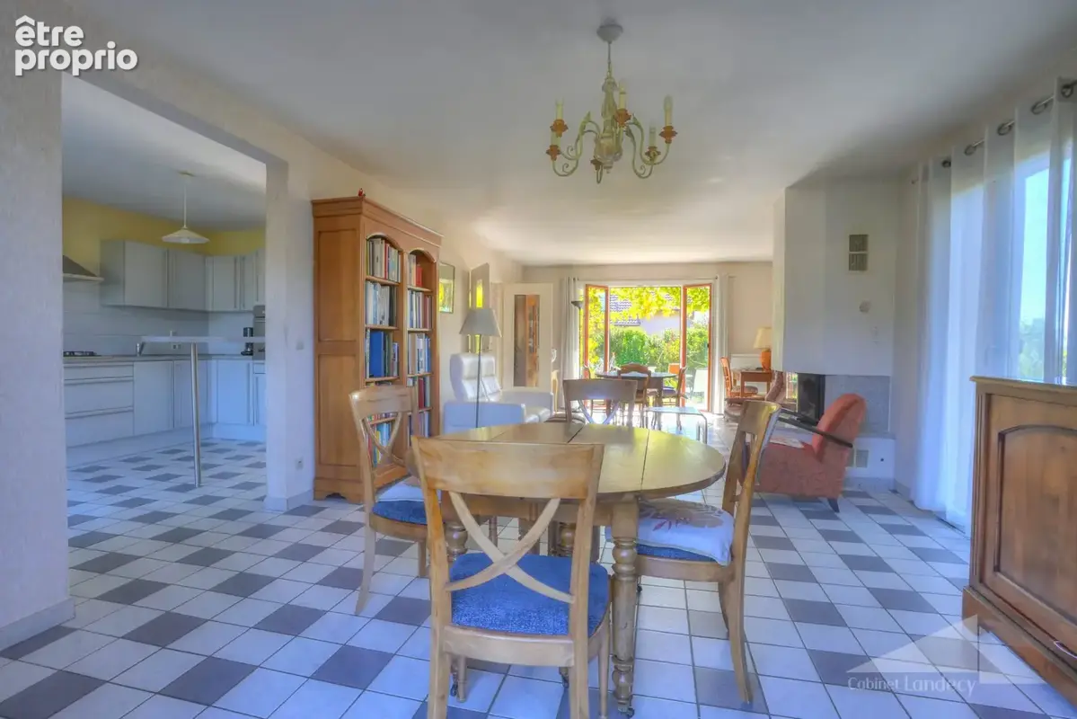 Maison 5 pièces 125 m² à vendre à Gex (01170) - photo 4
