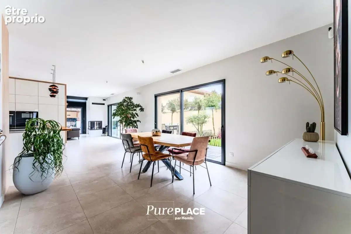 Maison/Villa T7 de 199 m²  33470 - photo 10