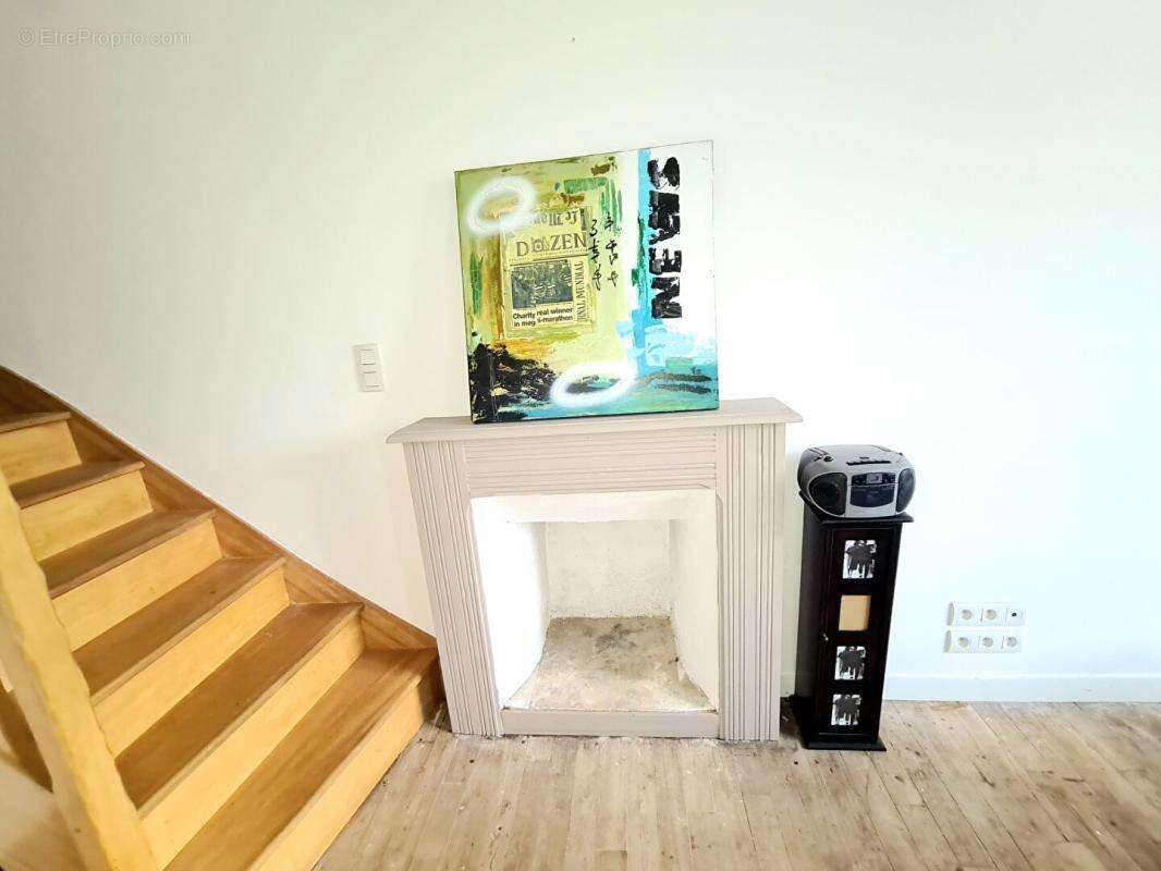 Exclusivité - Le Croisty - Maison de 135.36 m2 - 6 pièces - 3 chambres  -  Jardinet 20 m2 - Prix 125.000 - photo 9