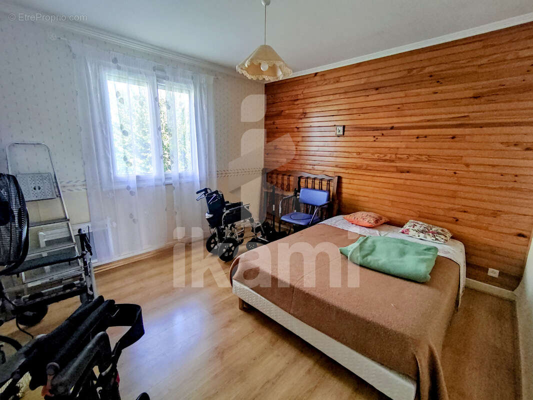 Maison à GENISSIEUX