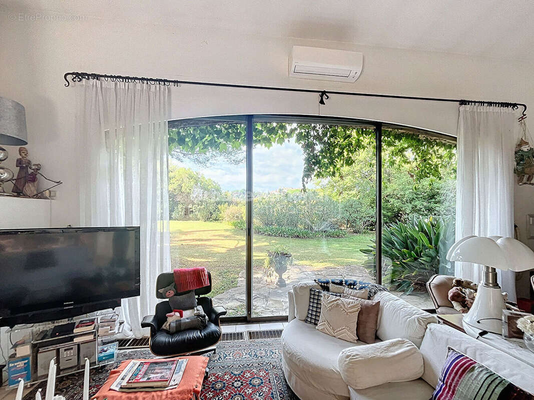 Maison à MOUGINS