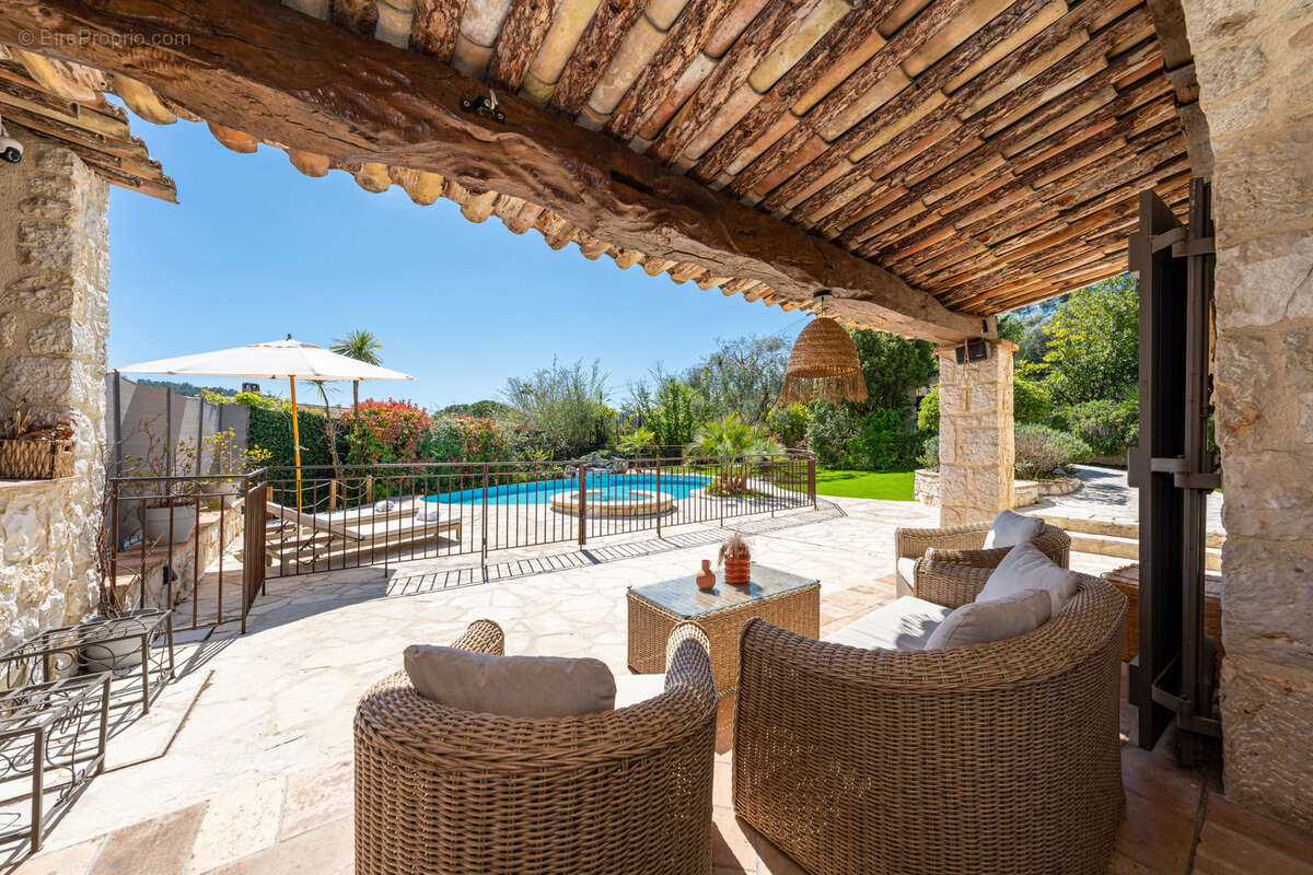 Maison à LA COLLE-SUR-LOUP