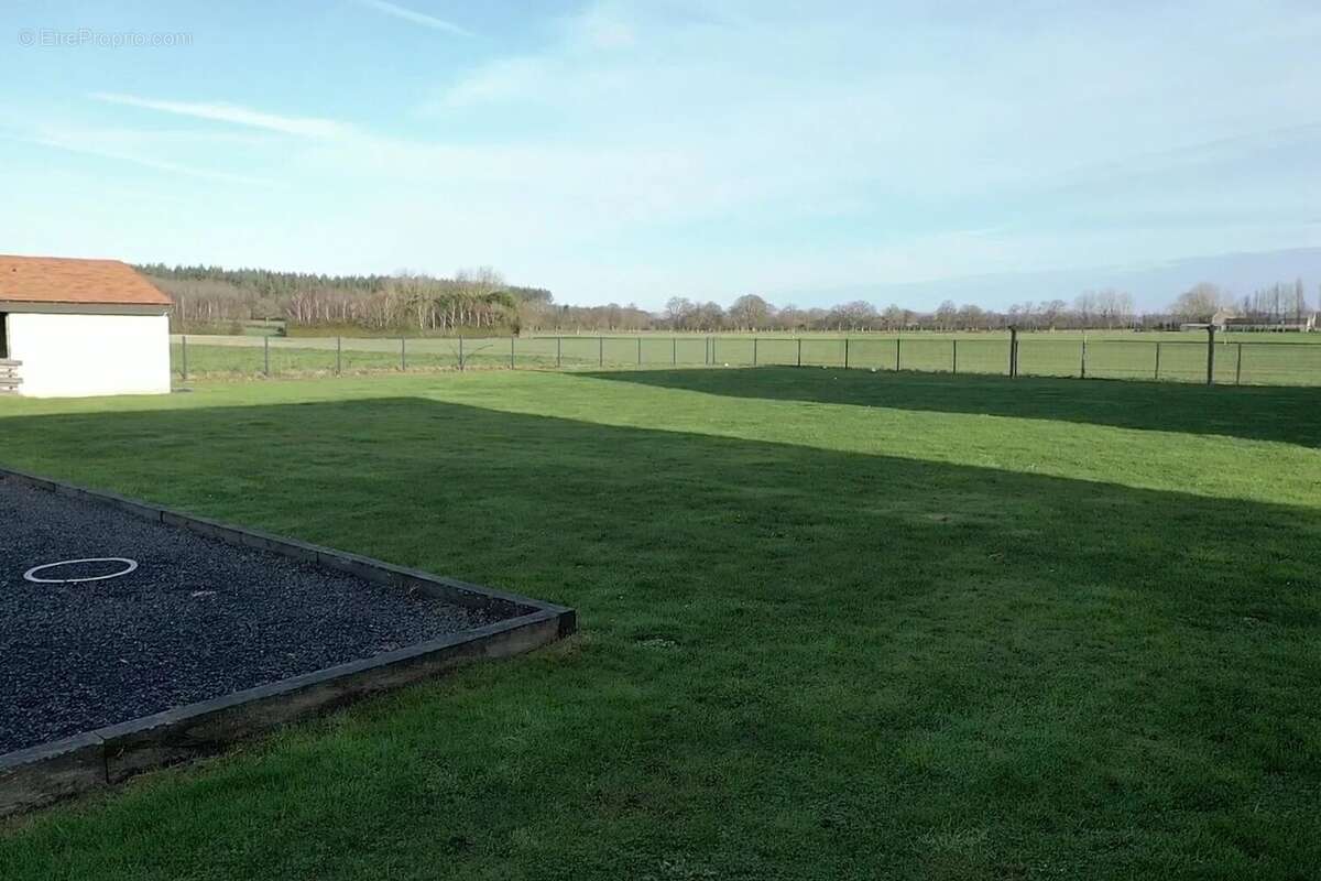 Maison à FRESNEY-LE-VIEUX