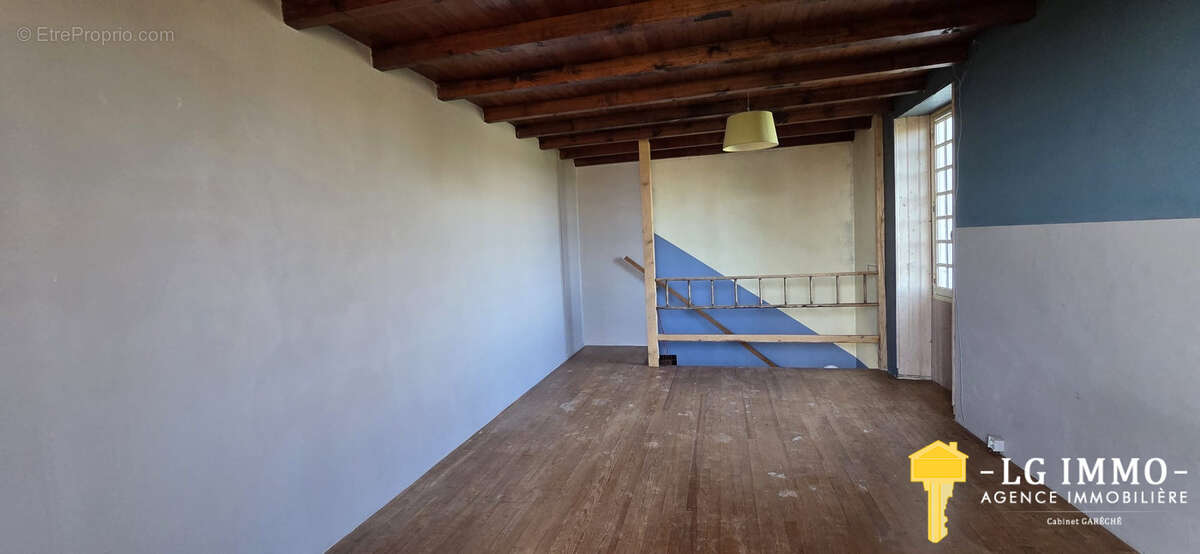 Maison à SAINT-FORT-SUR-GIRONDE