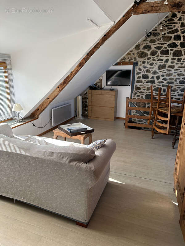 Maison à HENANBIHEN