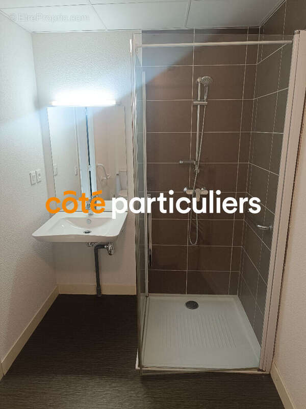 Appartement à LA VILLE-AUX-DAMES