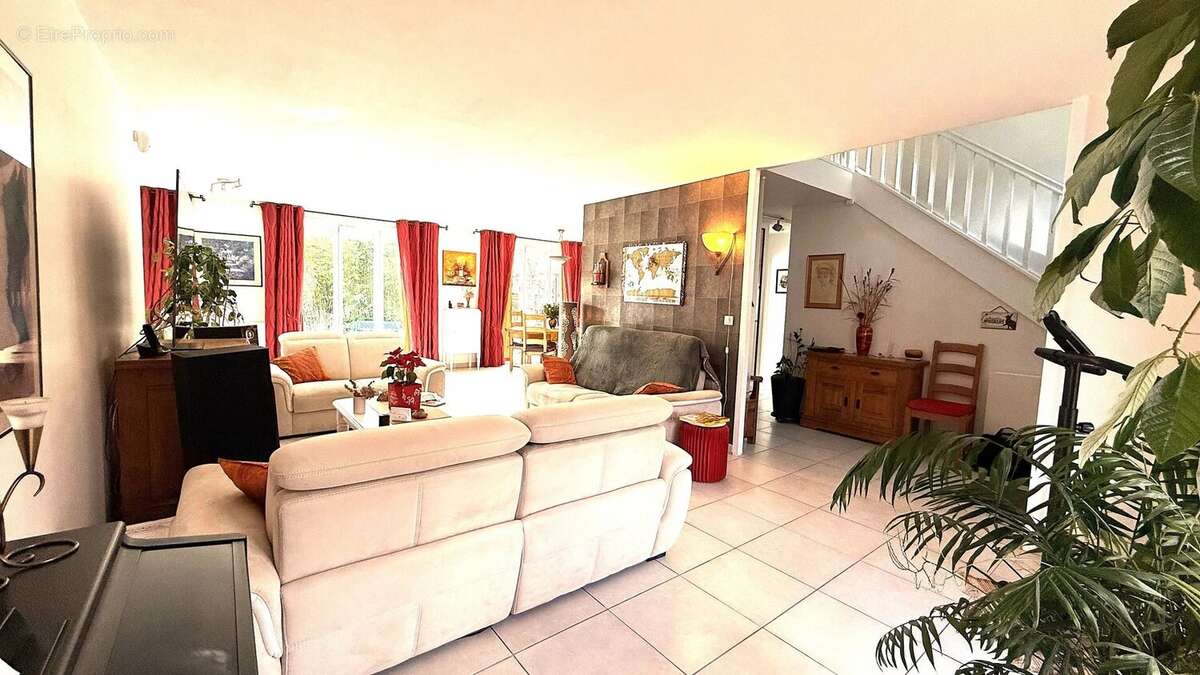 Maison à MONTIGNY-LE-BRETONNEUX