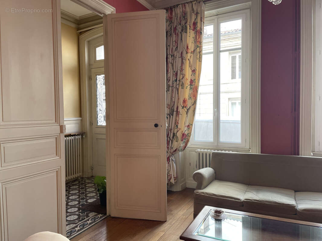 Maison à COGNAC