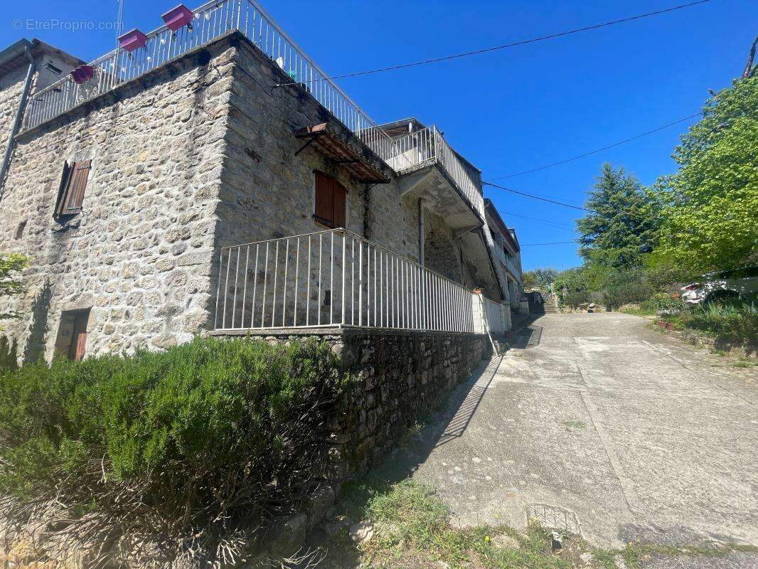Maison à ROSIERES