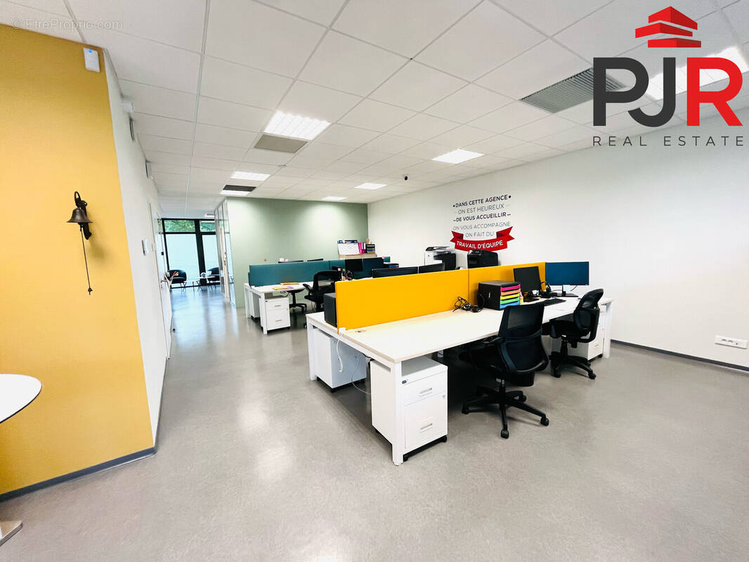 Commerce à MAXEVILLE