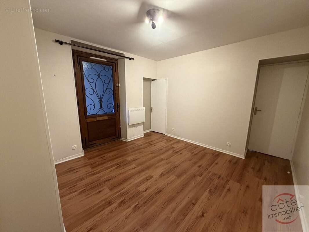 Appartement à DOURDAN