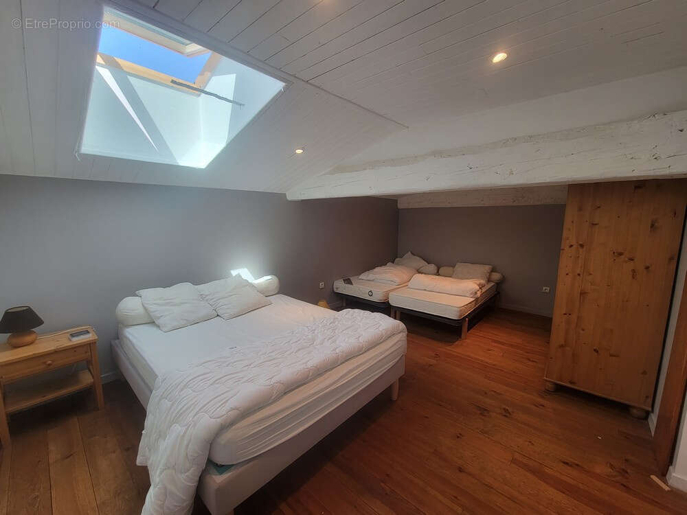 Maison à SAINT-SORLIN-EN-VALLOIRE