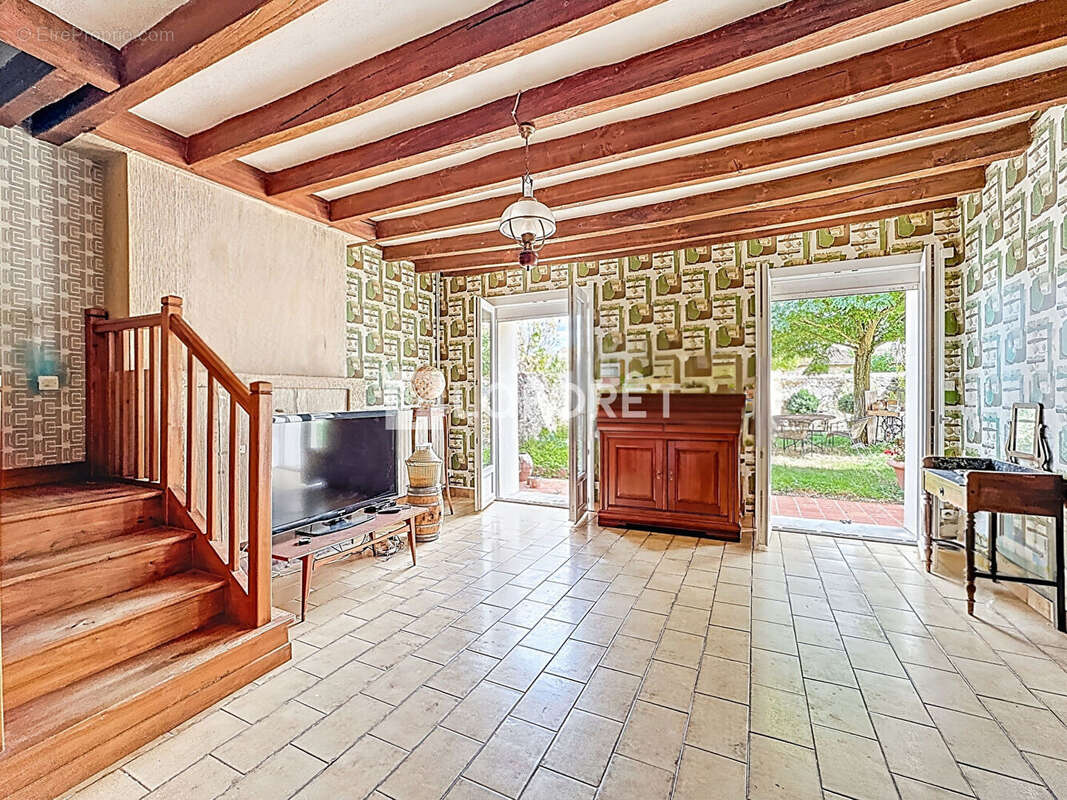 Maison à DOUE-LA-FONTAINE