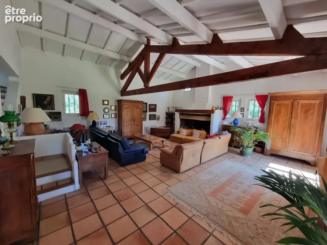 TOURBES-Magnifique maison style Hacienda à rénover au cur de Tourbes ! - photo 7