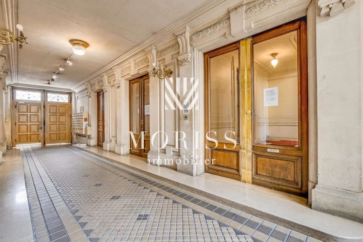 Appartement à PARIS-18E