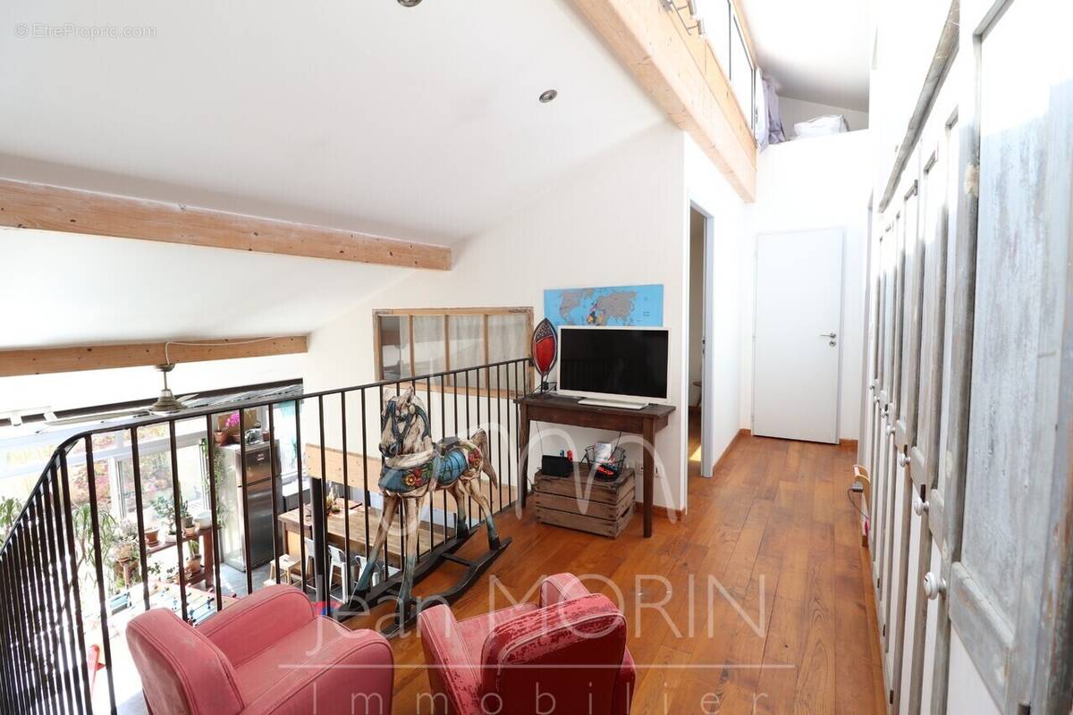 Maison à LIVRON-SUR-DROME