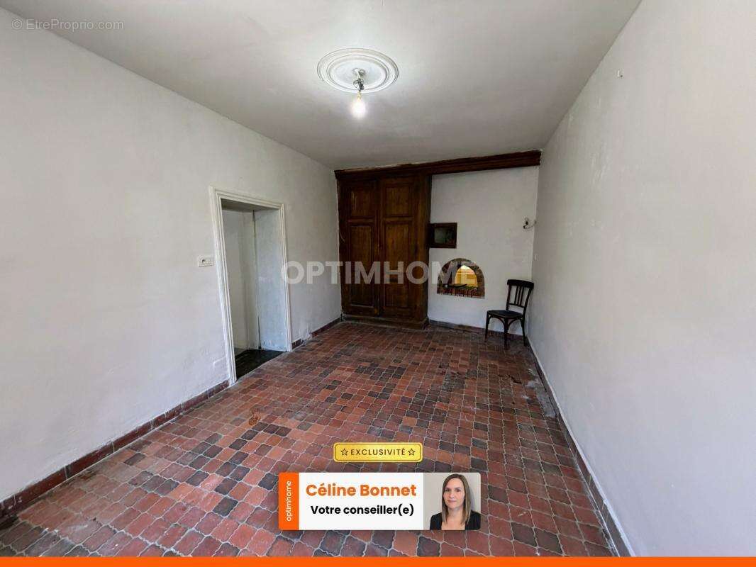 Maison + dépendances + terrain - photo 3
