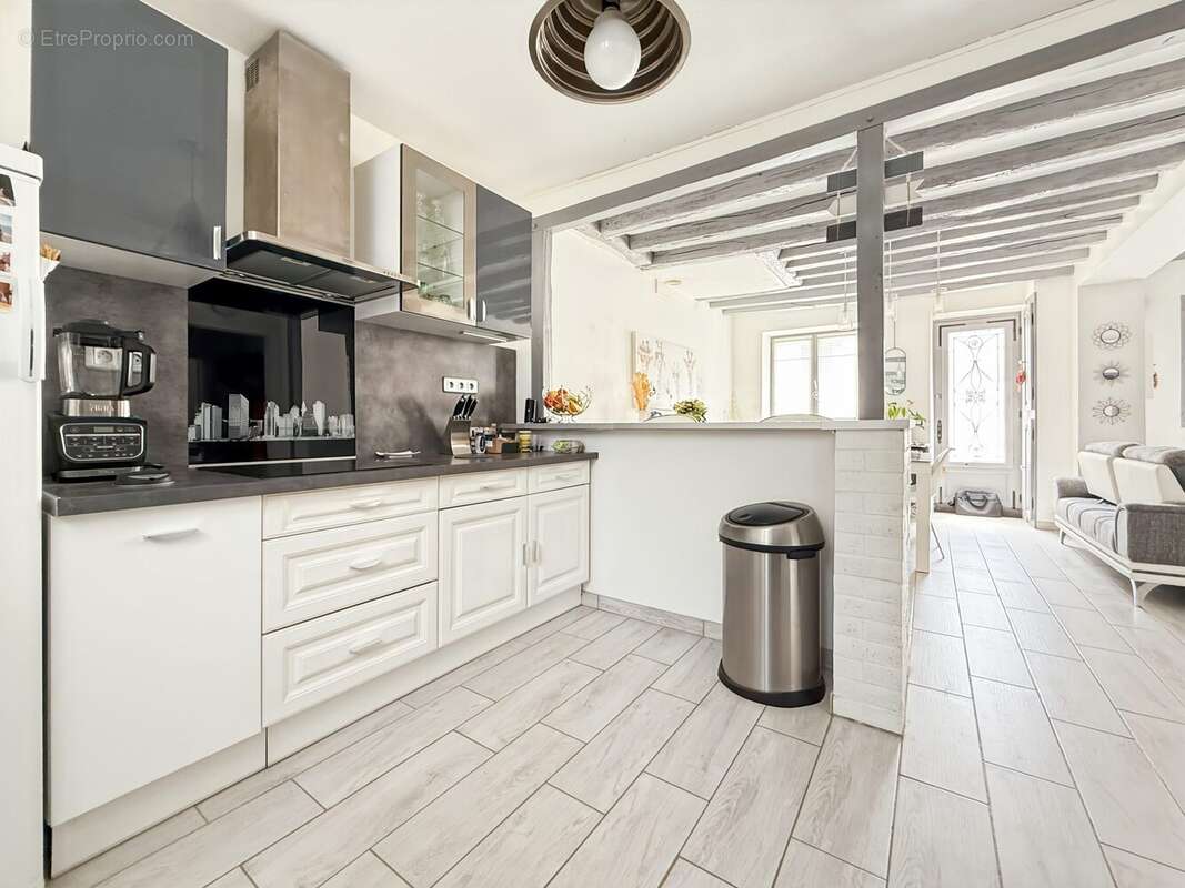 Maison à FONTENAY-TRESIGNY