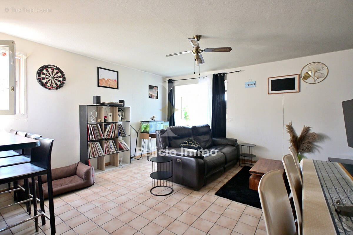 Appartement à MOUANS-SARTOUX