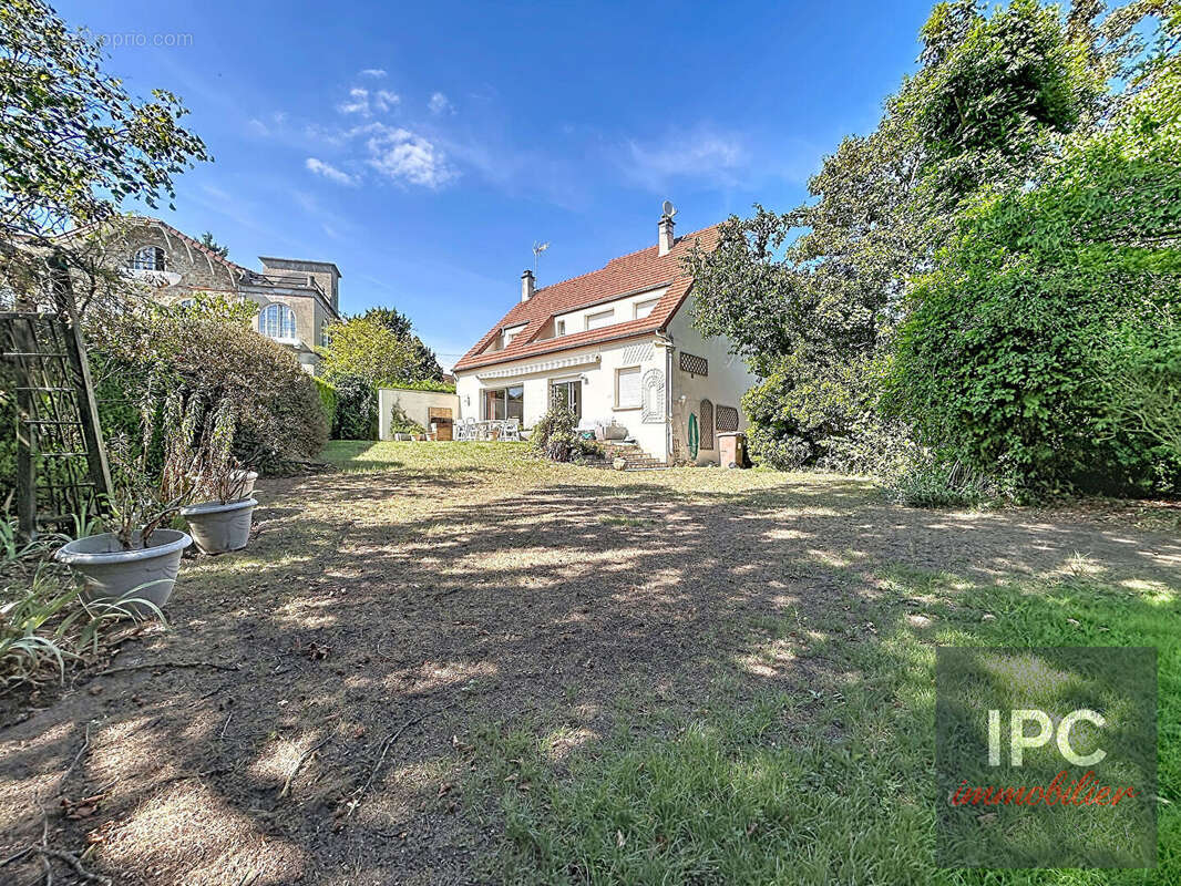 HERBLAY - Pavillon - 135m² - photo 2