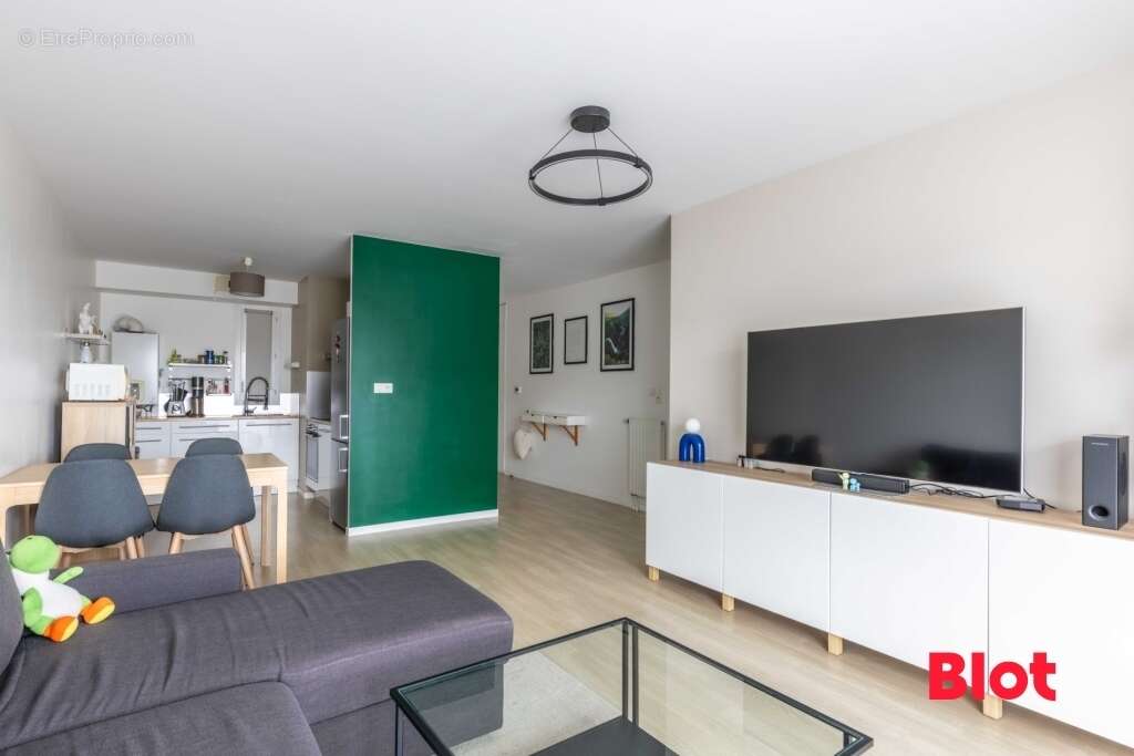 Appartement à THORIGNE-FOUILLARD