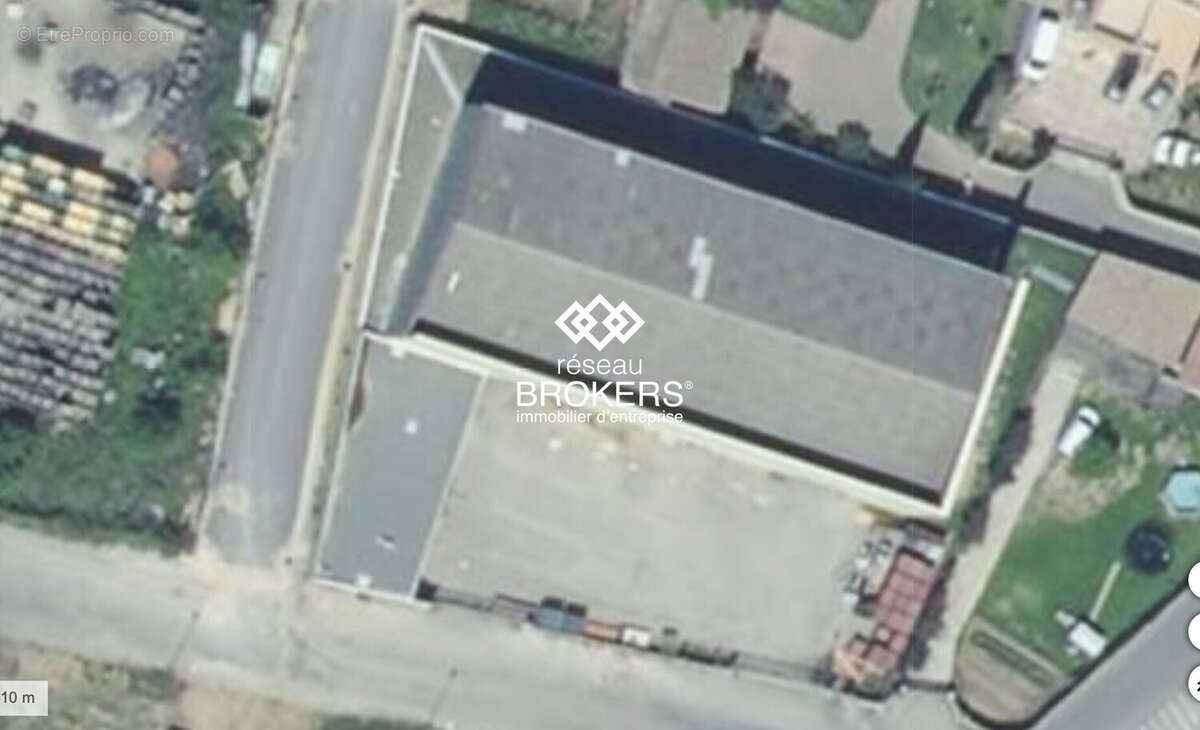 Commerce à PONT-SAINT-ESPRIT