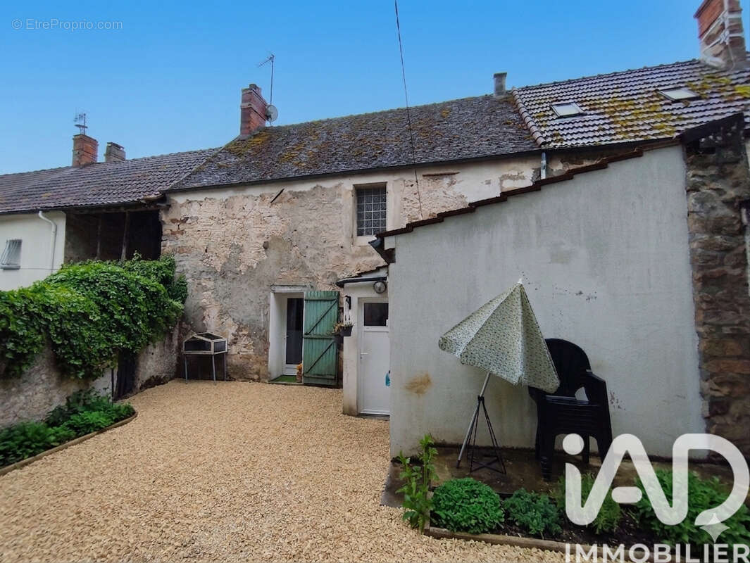 Maison 98 m² à Oulchy-Le-Chateau  - photo 8