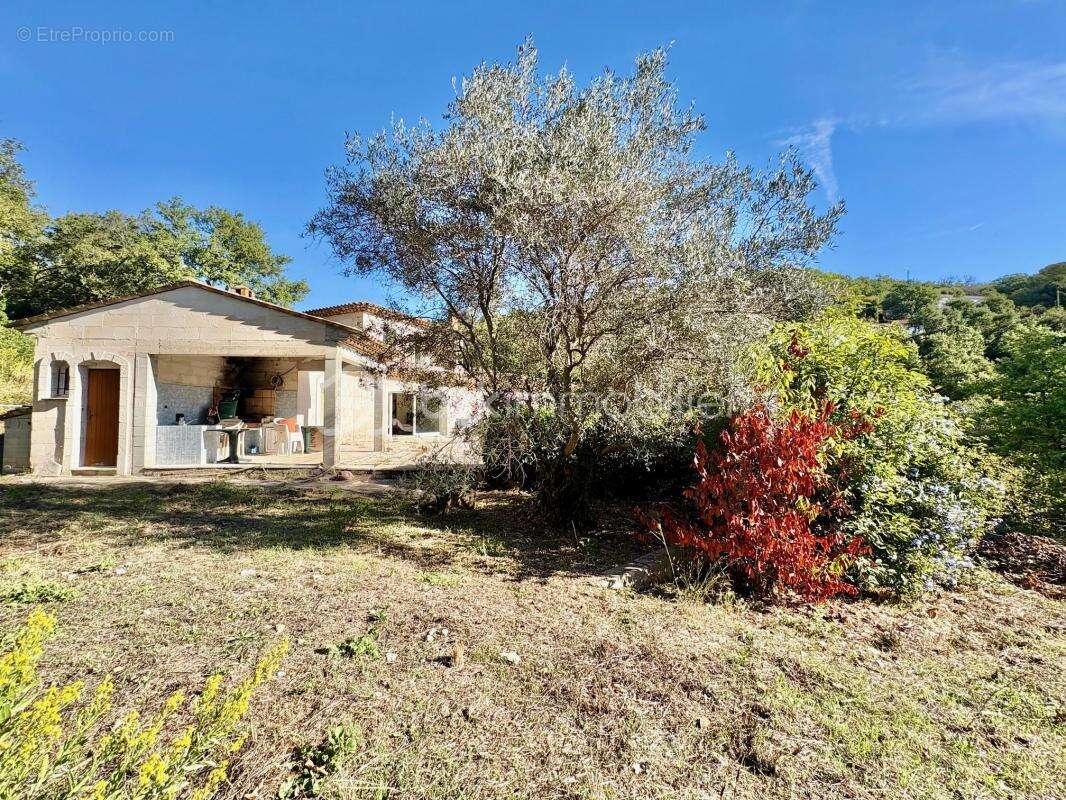 Maison à LES ADRETS-DE-L&#039;ESTEREL