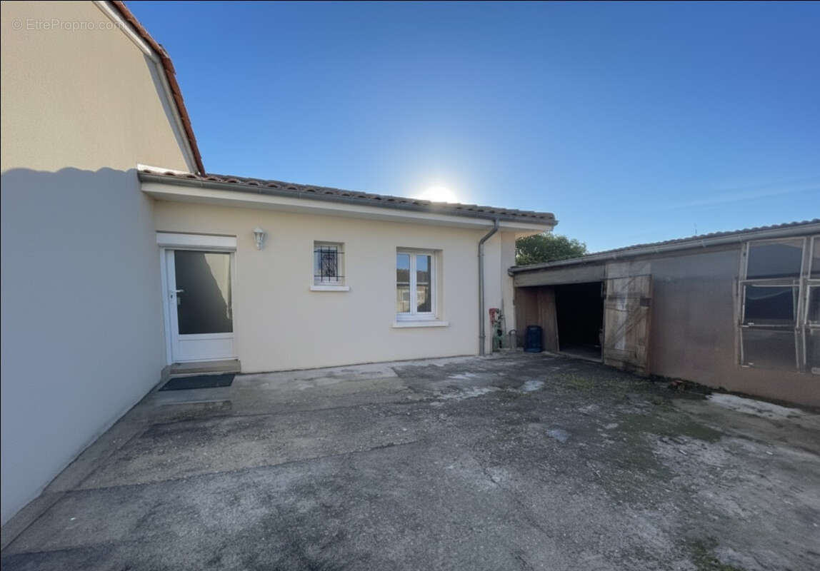 Maison à COULOUNIEIX-CHAMIERS