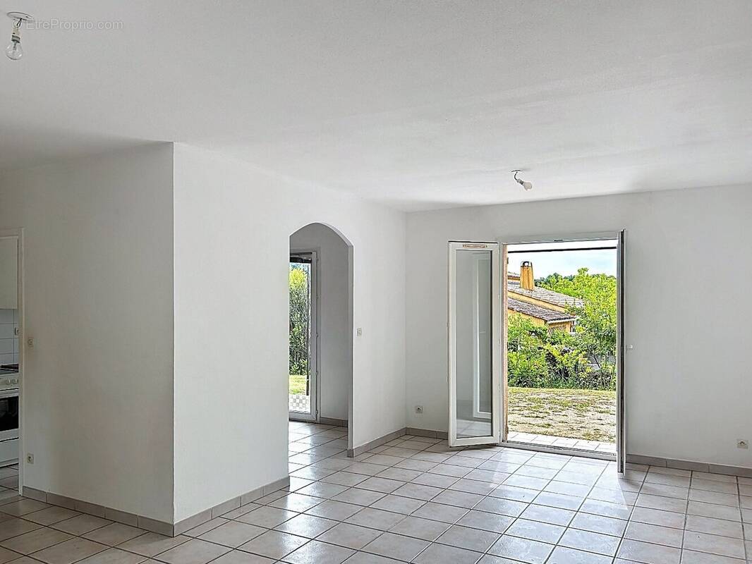 Maison à AIGUES-VIVES