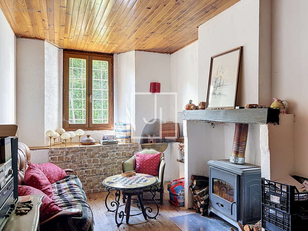 À vendre   Appartement avec jardin privatif et double garage   Jausiers (04850) - photo 4